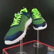 安踏联手富士康发布智能跑鞋 正式迈入智能时代